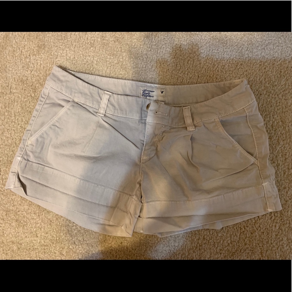 American Eagle woman’s shorts